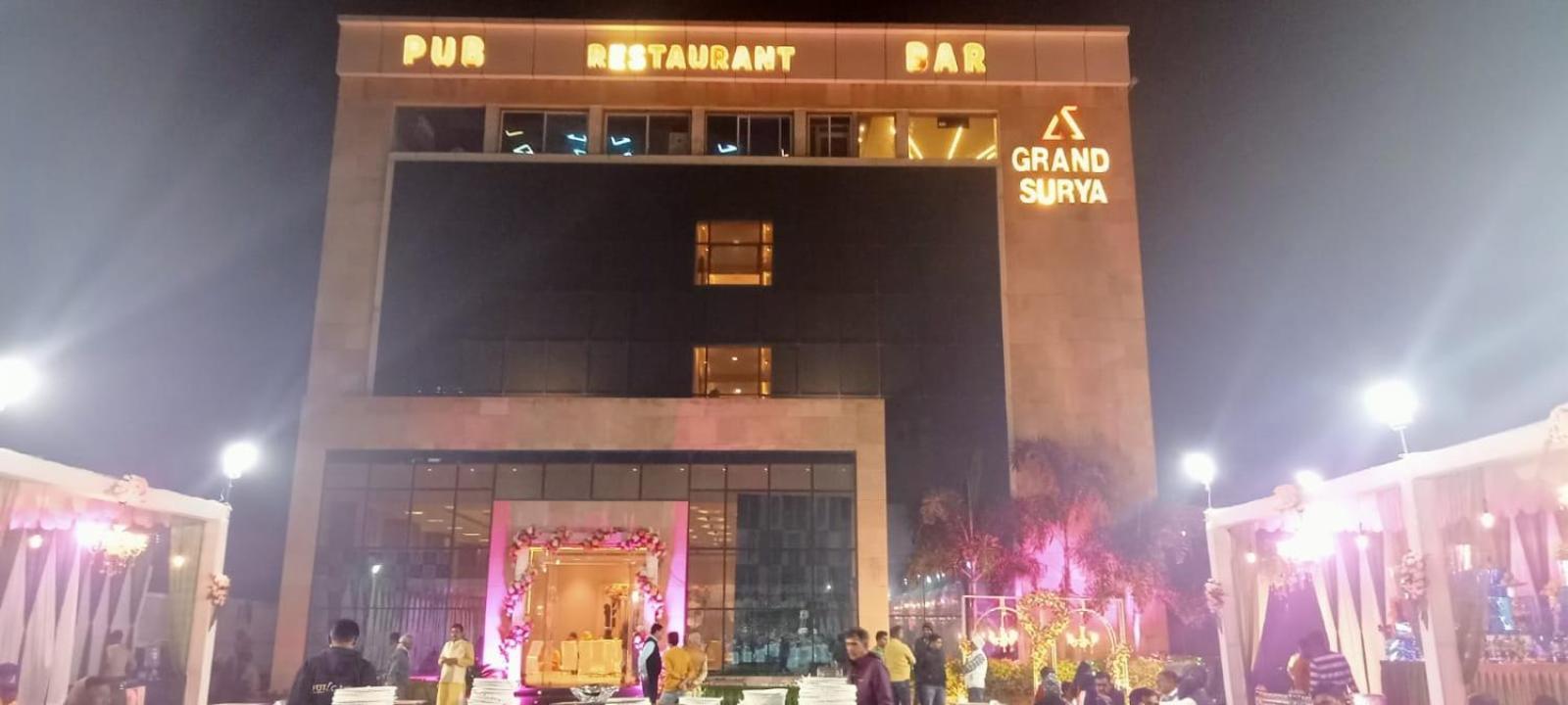 Hotel Grand Surya Kodarma Exterior photo