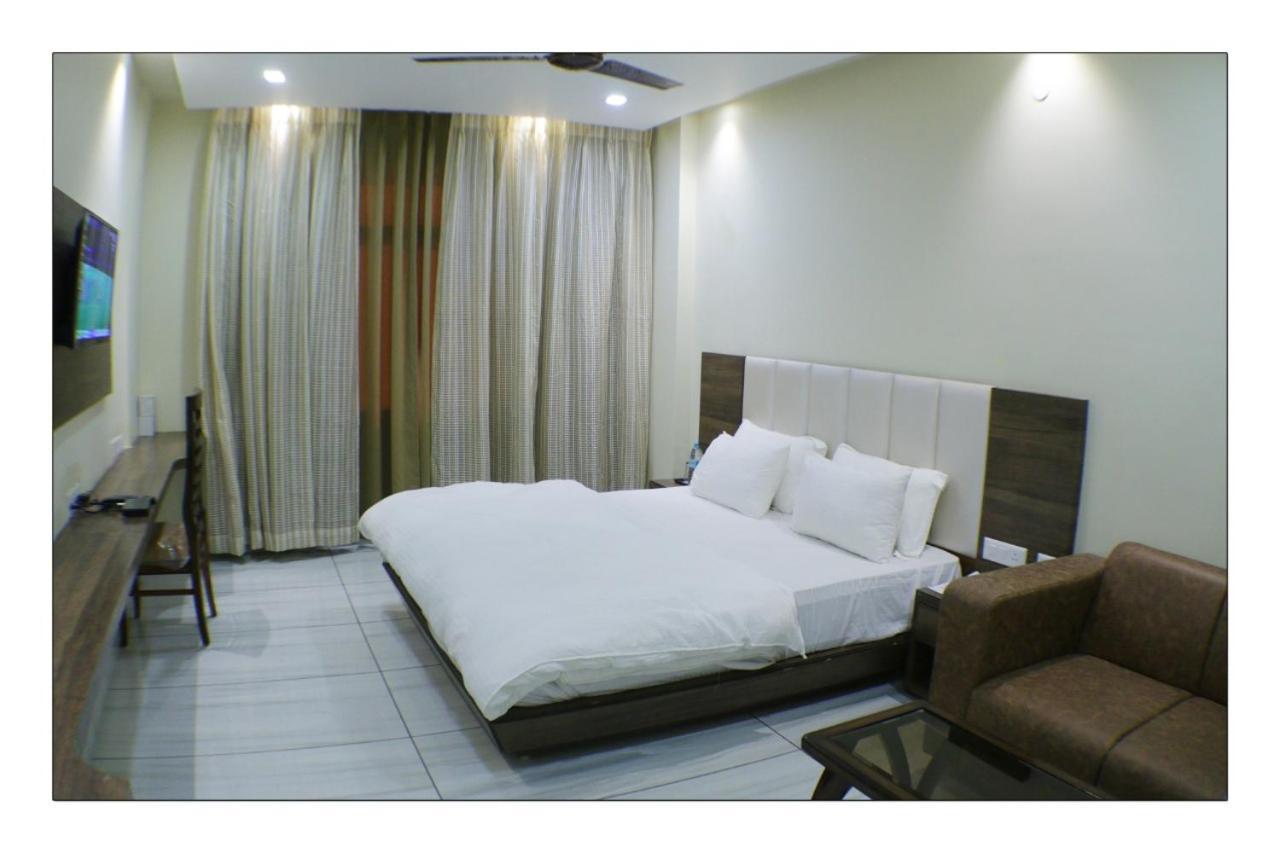 Hotel Grand Surya Kodarma Exterior photo